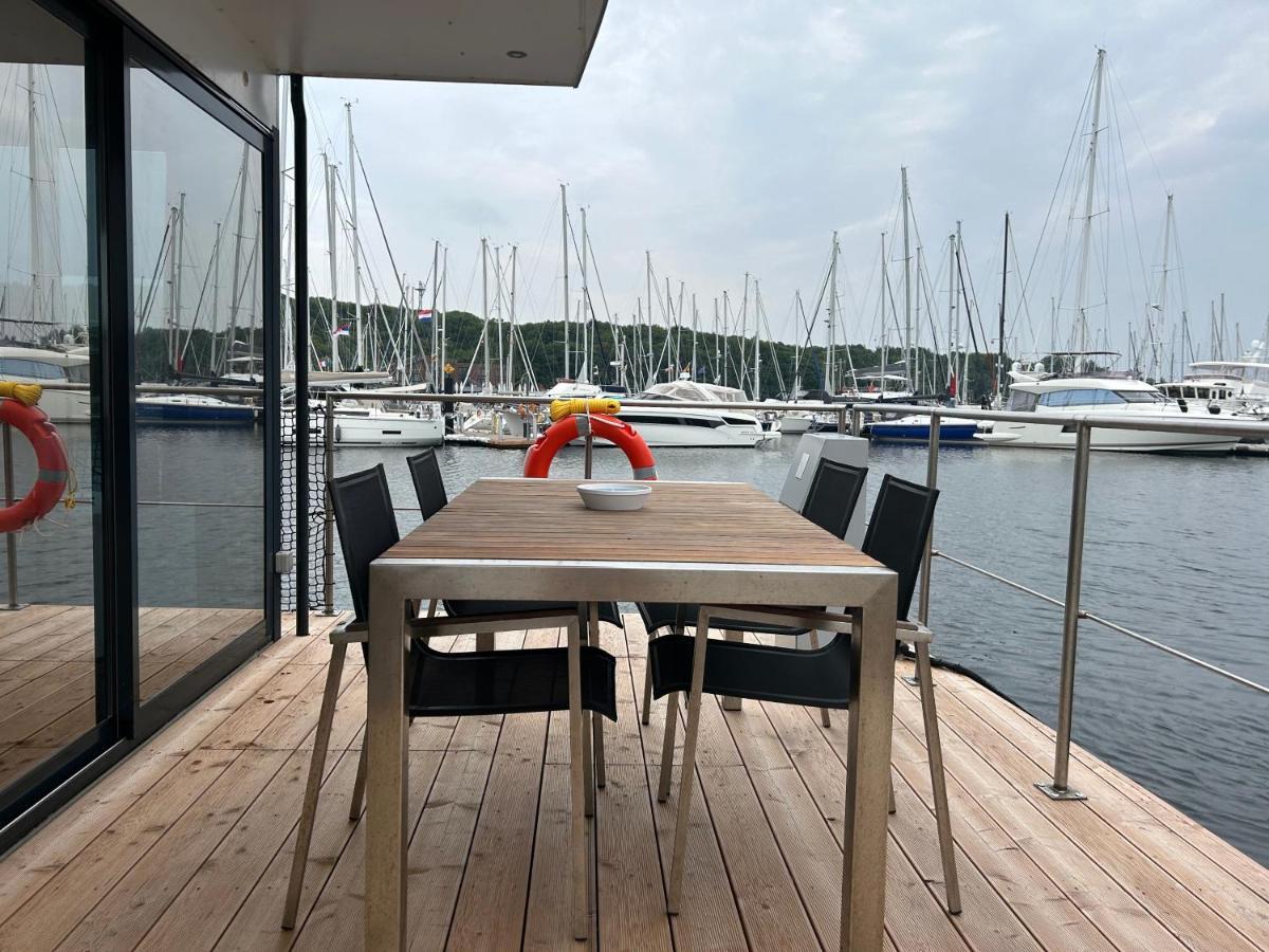 Hausboot Floating 44 In Laboe - Boot 1 - Nikse Vila Exterior foto